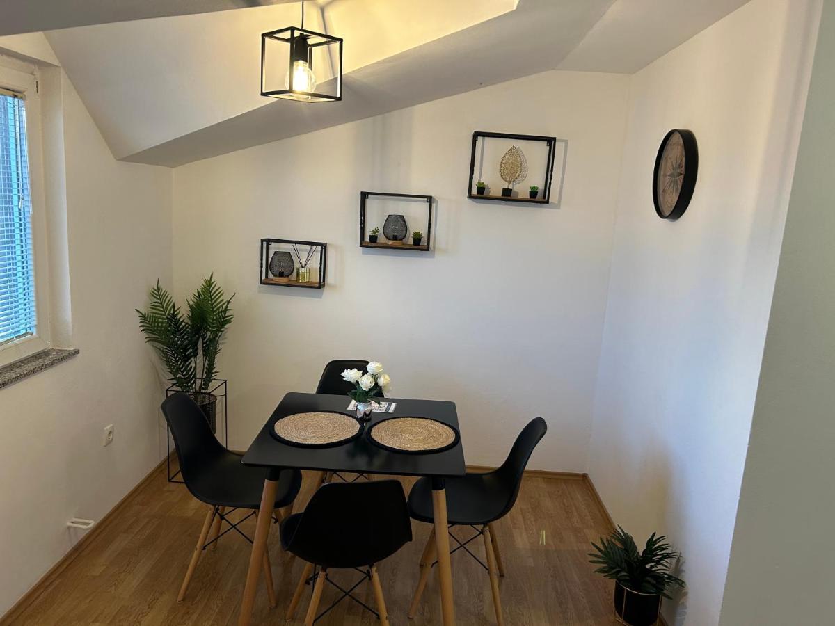 Angelo Apartment