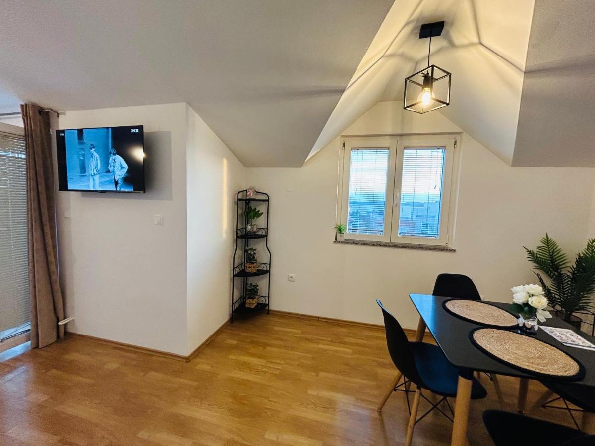 Angelo Apartment